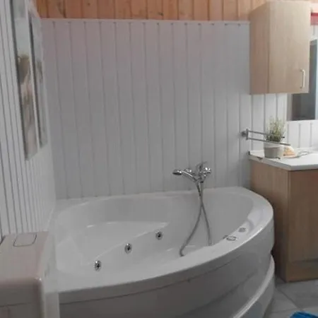 Ideal Fuer Paare Ferienhaus Rechlin